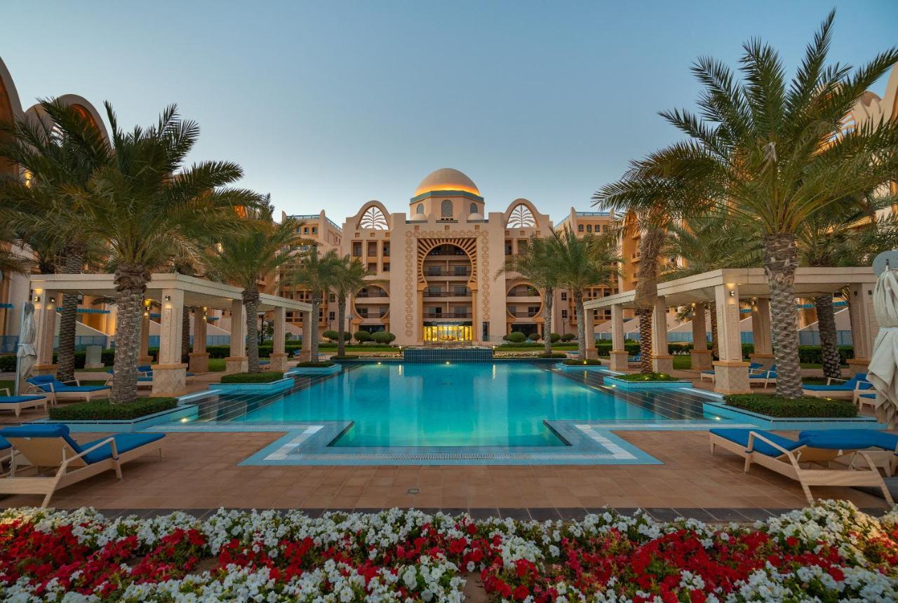Simply Comfort In Sarai Palm Jumeirah Dubai Buitenkant foto