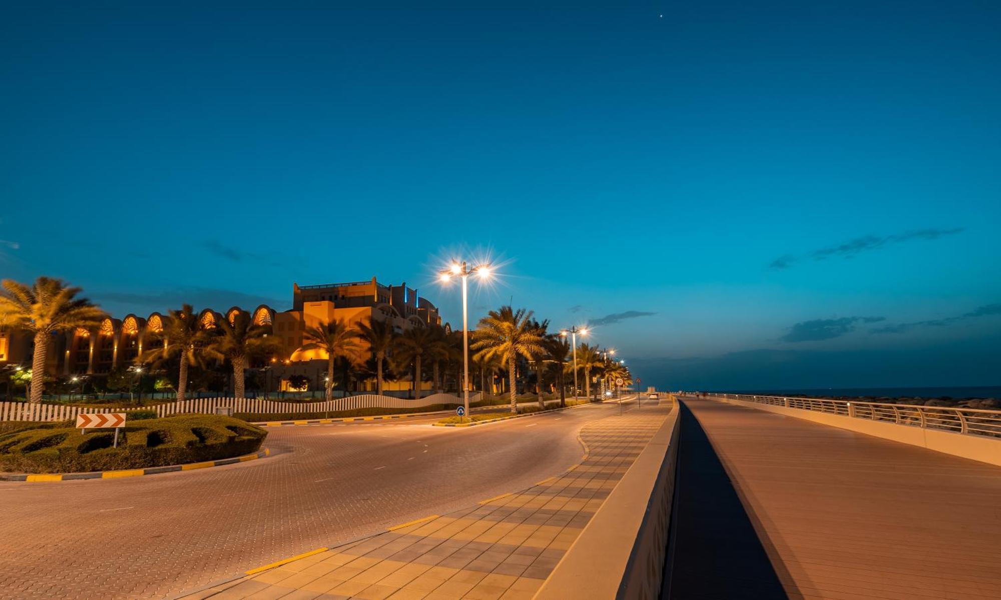 Simply Comfort In Sarai Palm Jumeirah Dubai Buitenkant foto