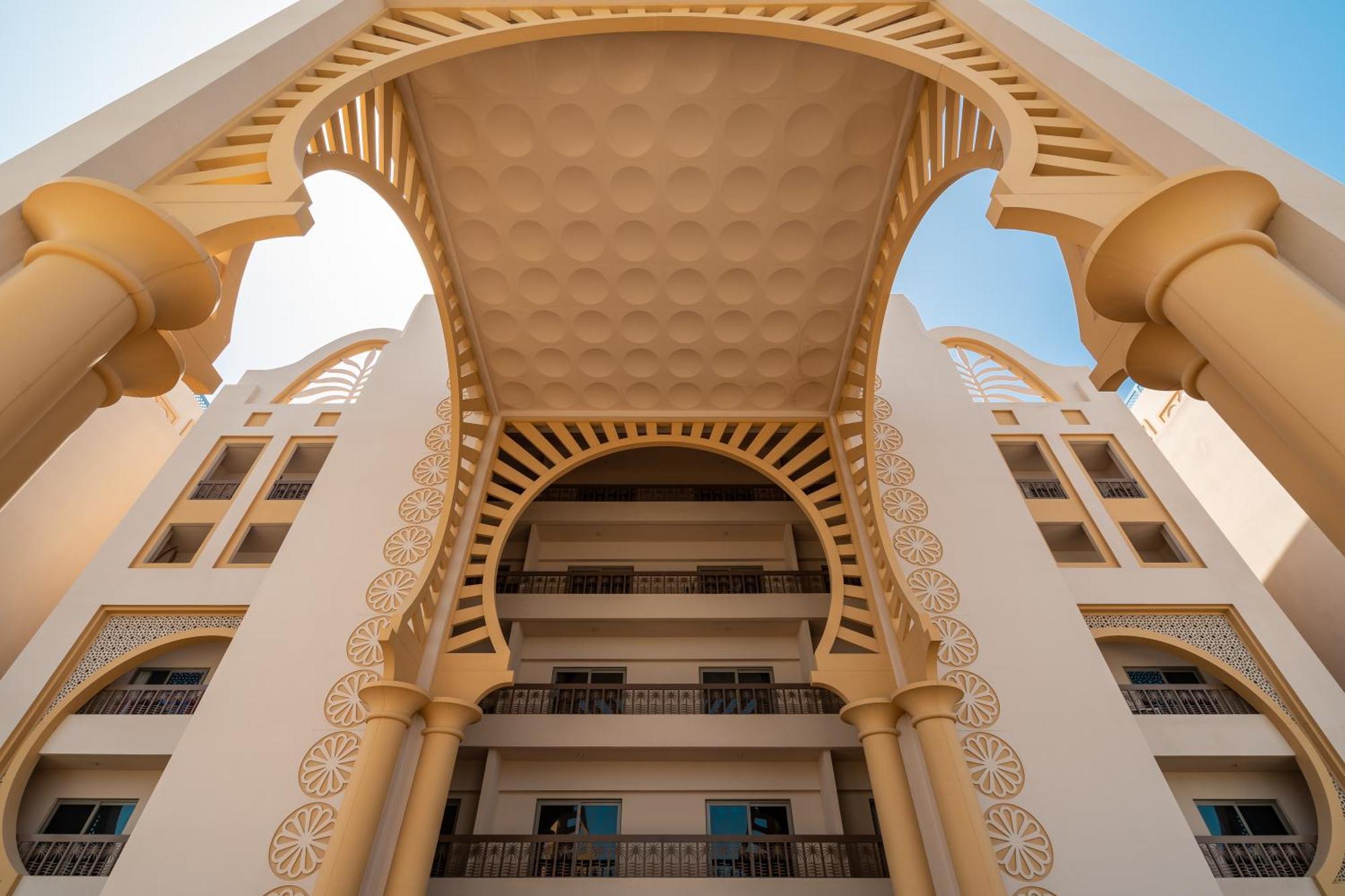 Simply Comfort In Sarai Palm Jumeirah Dubai Buitenkant foto