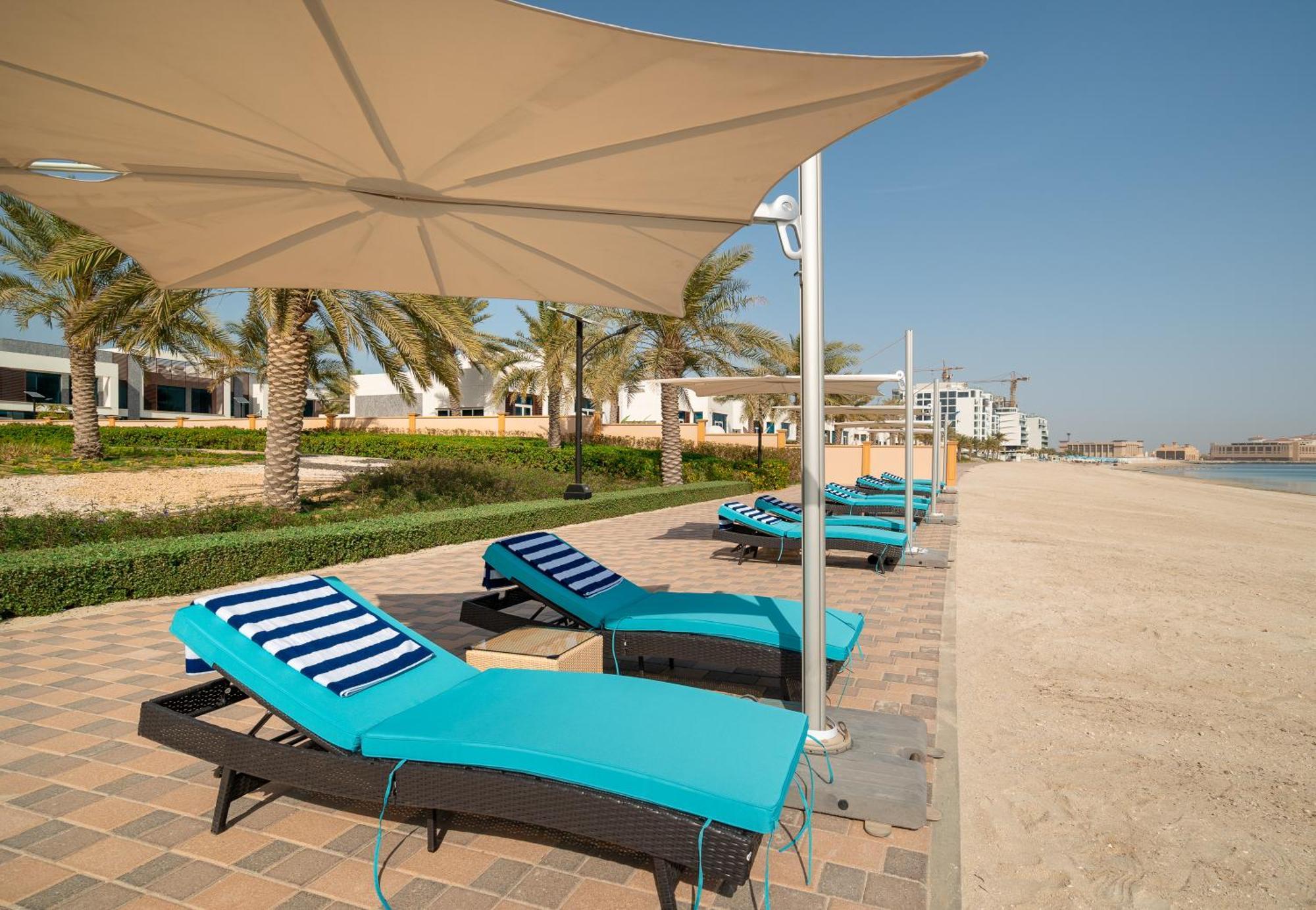 Simply Comfort In Sarai Palm Jumeirah Dubai Buitenkant foto